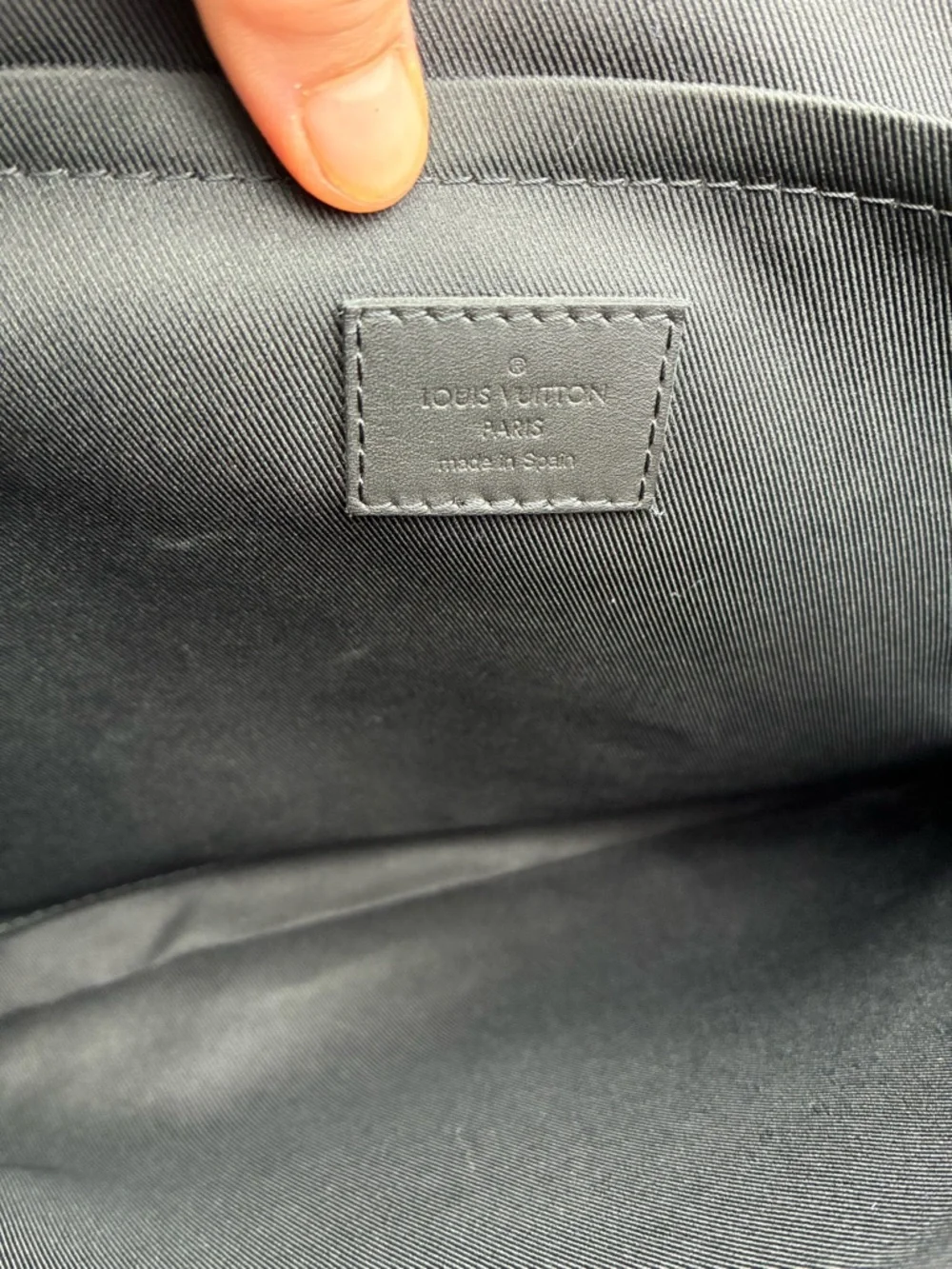 Louis Vuitton Black Monogram Discovery Laptop Pouch pochette w/ COA & dust bag